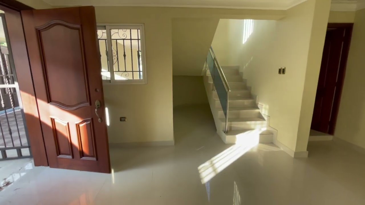 CASA EN VENTA EN LOS LLANOS DE GURABO APROVECHA EN SANTIAGO 829-494-1242🇩🇴