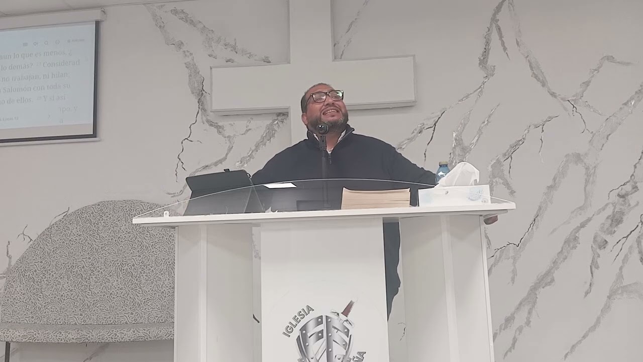 Pastor Enrique Fernández, |