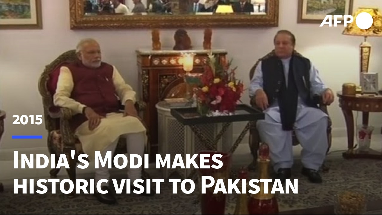 India's Modi makes surprise historic visit to Pakistan