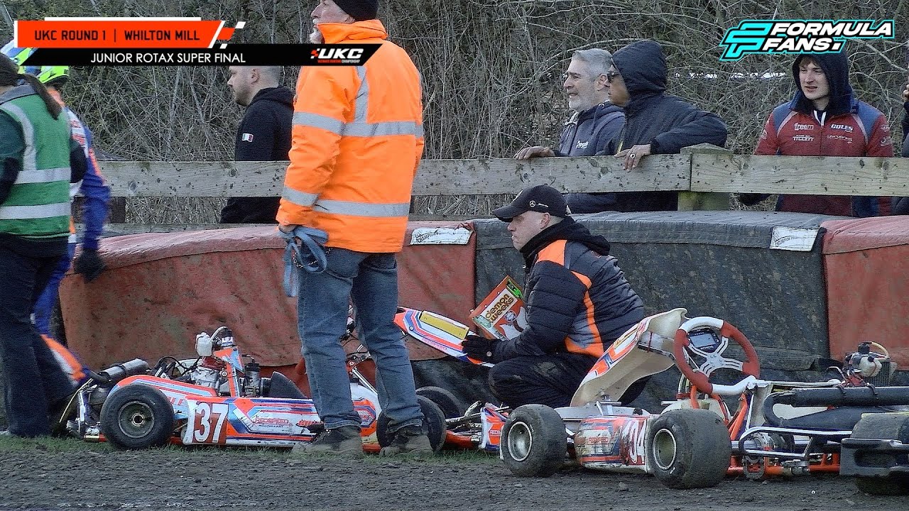 F1 take note! UKC 2022 Rd 1 Jnr Max Super Final ends in early red flag... leaving 4 lap shootout!