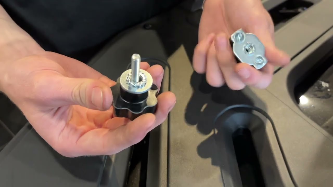 Montaža kovčka SHARK na SEGWAY AT6 570 - Shark Rear Box Installed