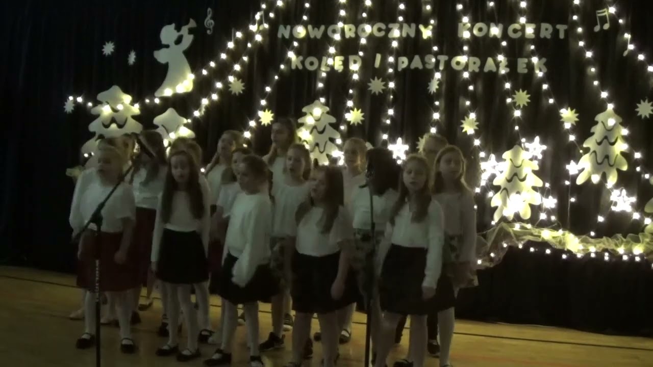 KONCERT KOLĘD I PASTORAŁEK W SZKOLE PODSTAWOWEJ NR 2 W PŁOŃSKU