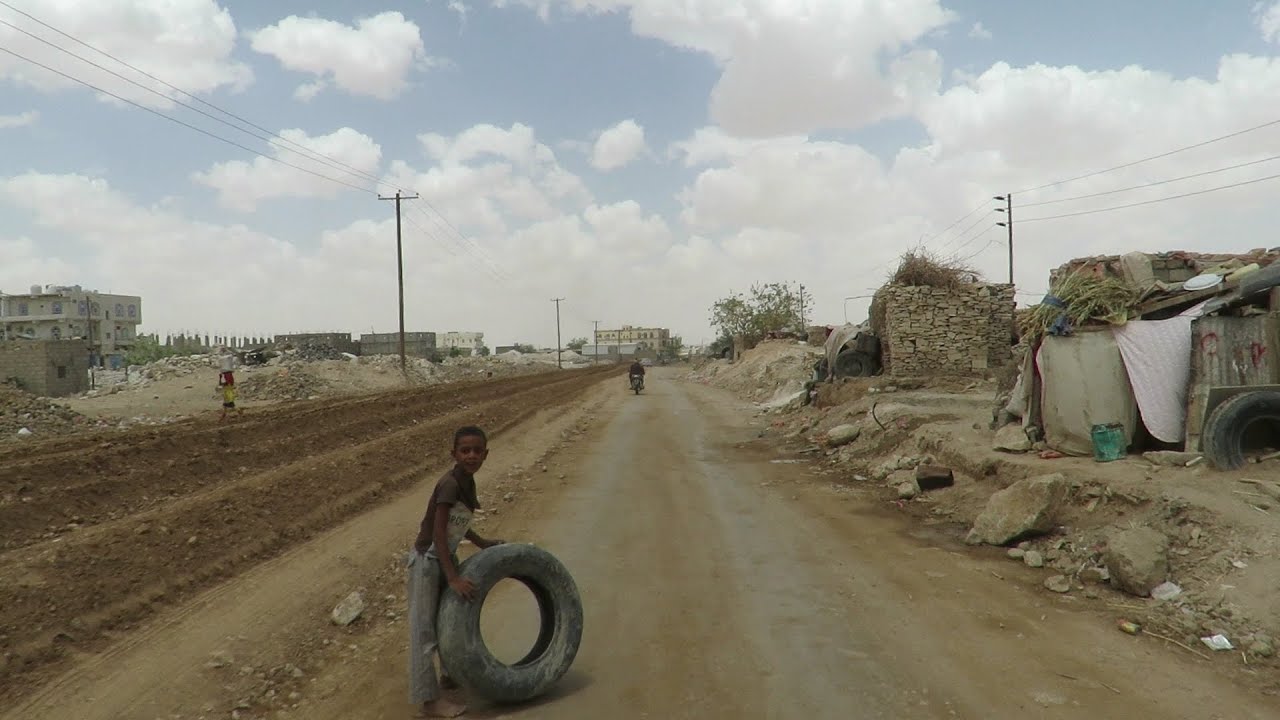 شوارع مدينة مأرب ما بين الماضي و الحاضر شارع الاربعين  ما بين عام 2017 - 2024