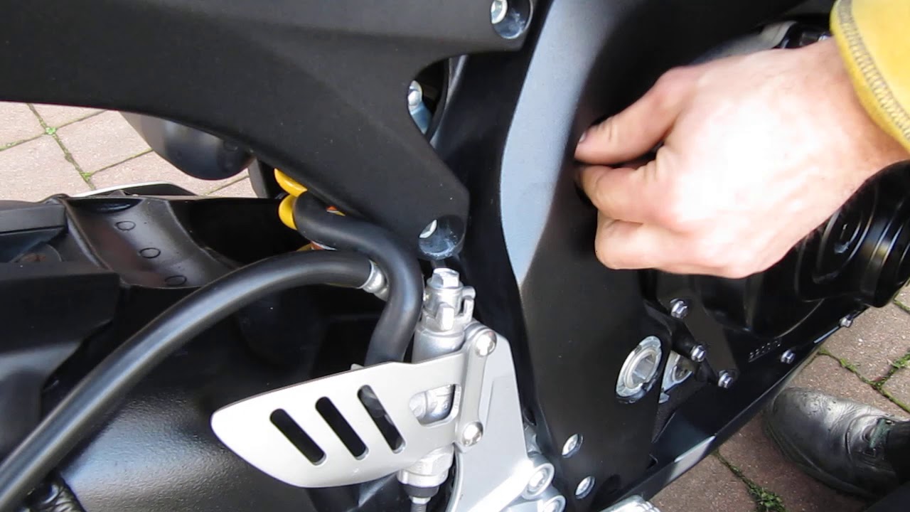 BURSIG Frame Sleeve Instruction Video Suzuki GSXR-750