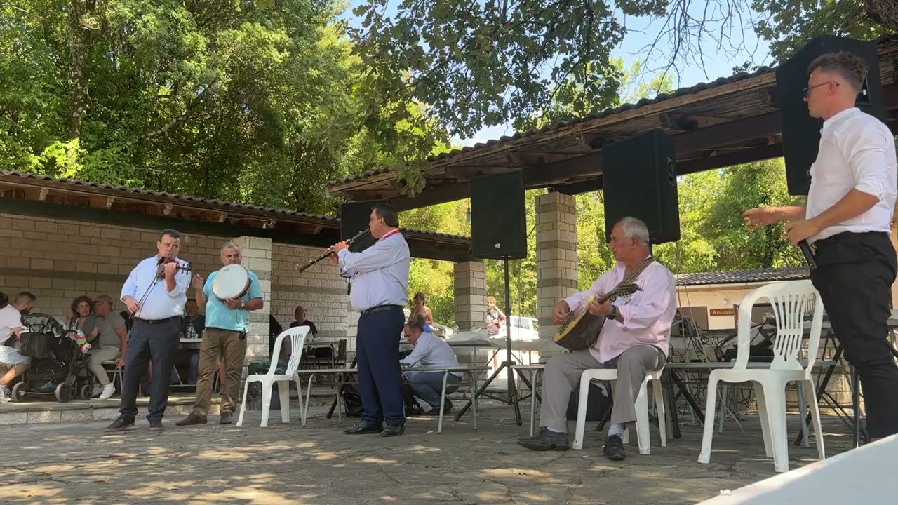 Ψηλόκαστρο Πωγωνίου 20 Αυγούστου 2025. Ο Κώστας Χαλιγιάννης στο κλαρίνο. 