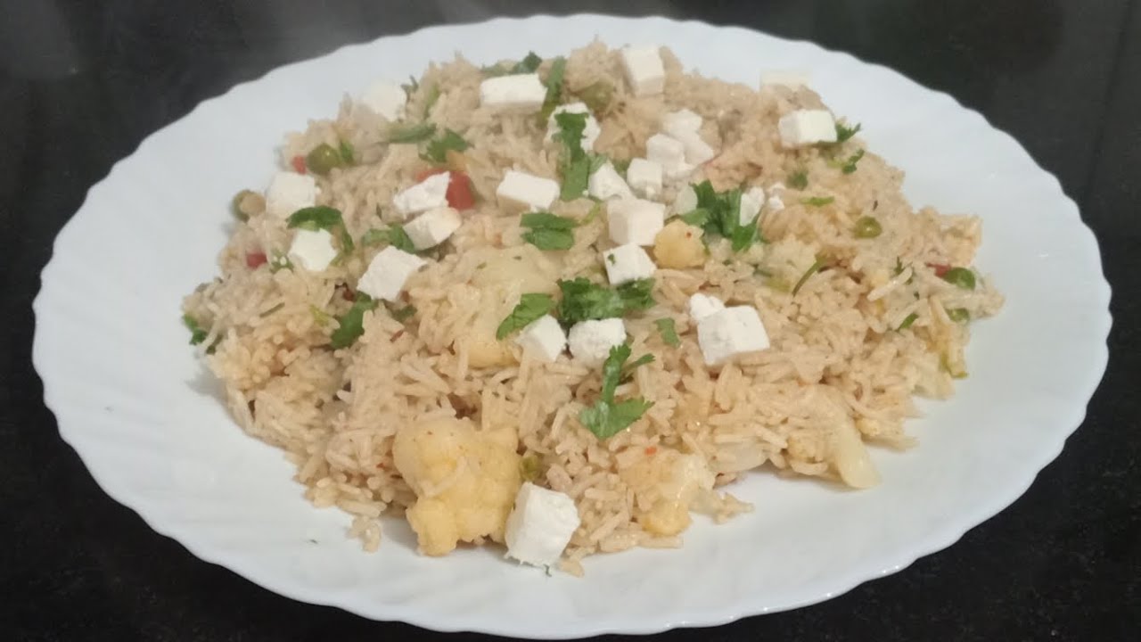 Mix veg namkeen chawal ਮਿਕਸ ਵੇਜ ਨਮਕੀਨ ਚੌਲ😋😋