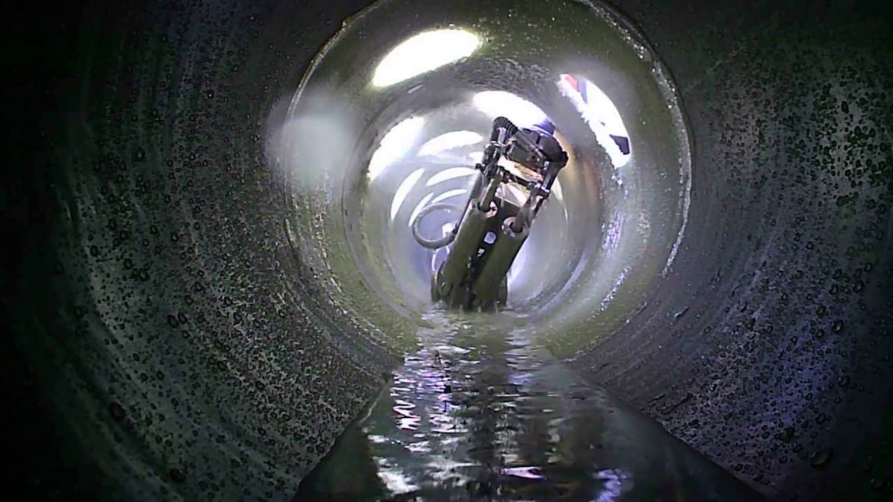Lateral reinstatement and cutting protruding taps sewer robot