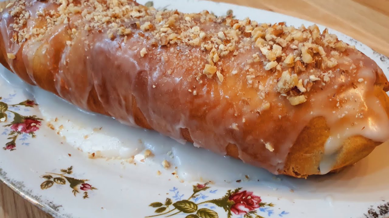 Makowiec polski tradycyjny przysmak/Polish poppy seed cake is a traditional delicacy