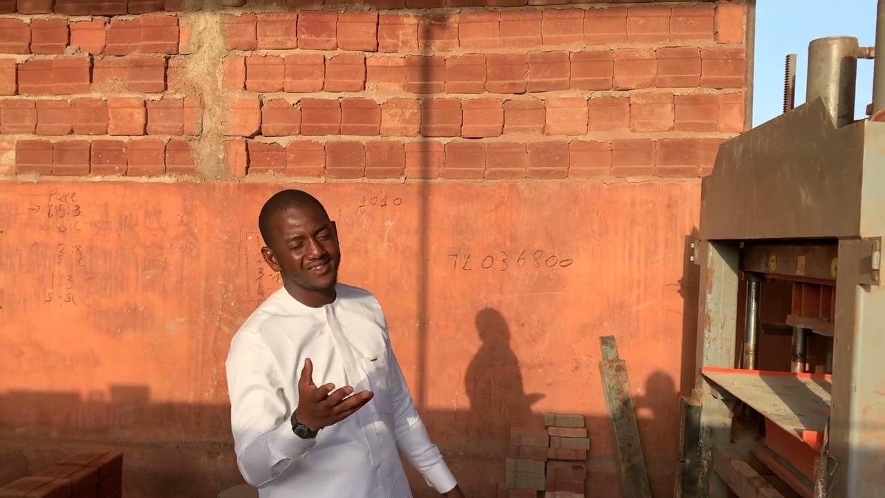 Compressed stabilized earth bricks in Bamako. A brief explanation of our production factory.