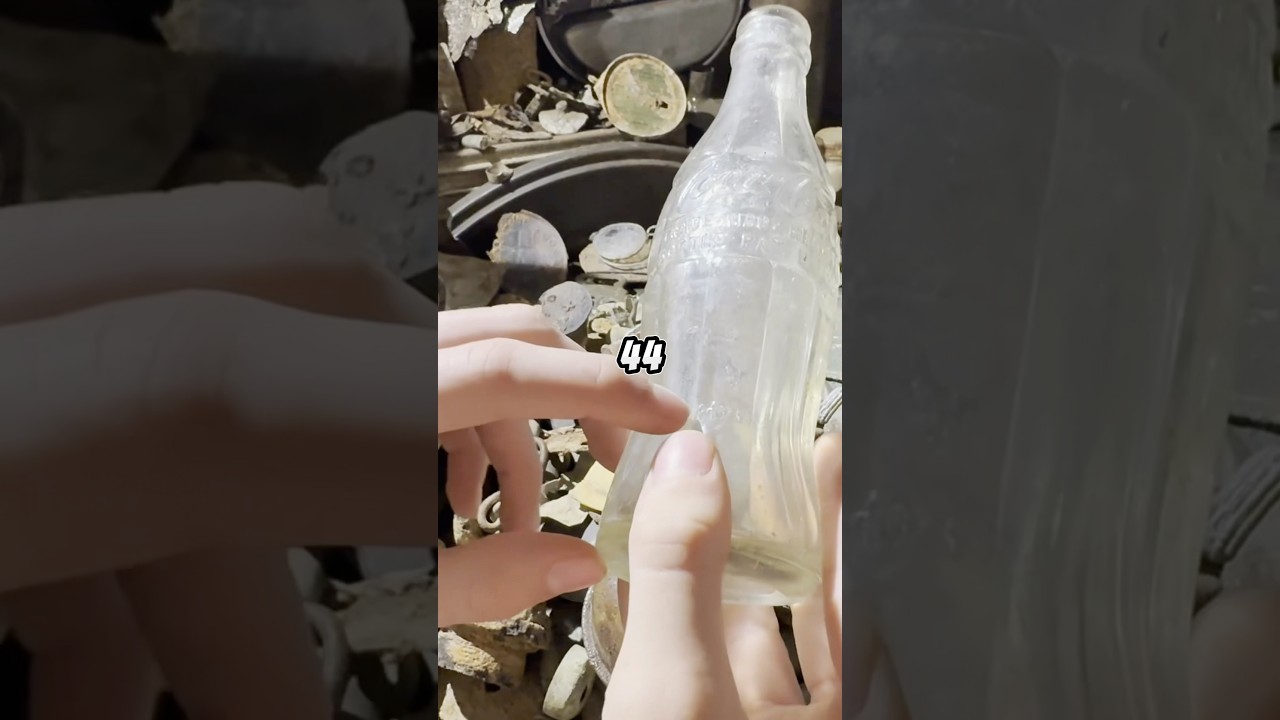Bottiglia di #cocacola della seconda guerra mondisle #ww1 #metaldetecting #metaldetector #storia