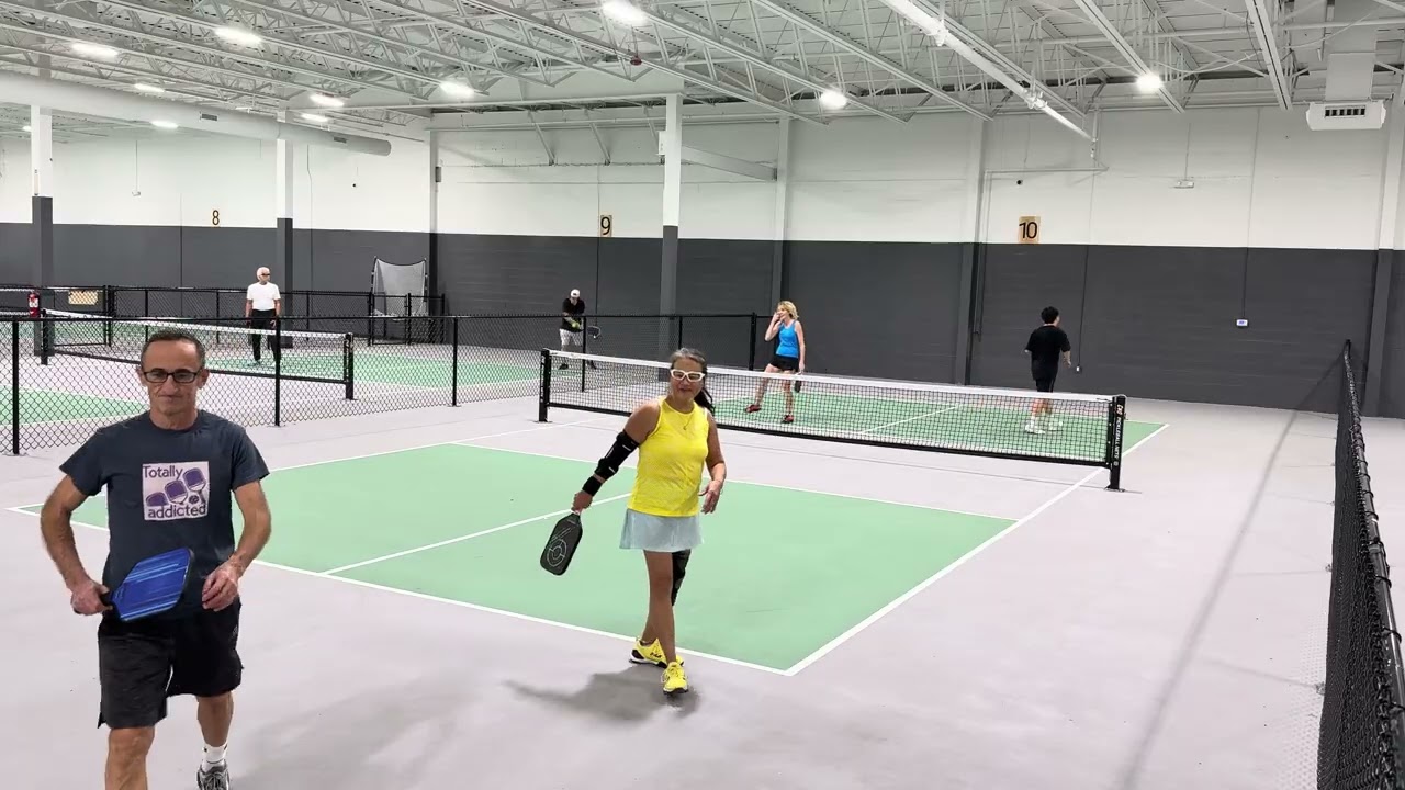 Metro pickleball 2v2