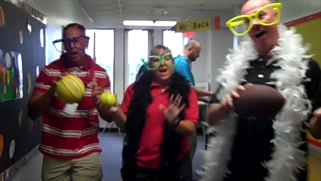 Simmons Elementary School Staff do a Lip Dub to 'Shake It Off'