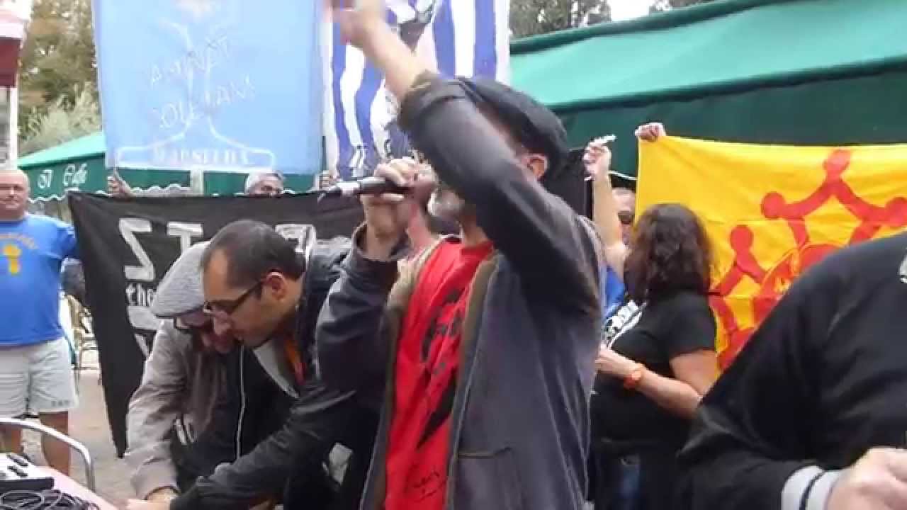 30 ans massilia sound system dj kayalik , papet jali , moussu t et gari greu parla patois (live)