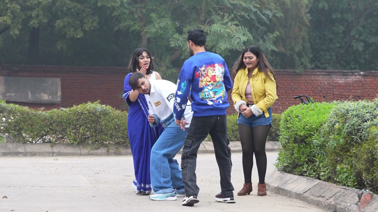 बीच सड़क पर ये क्या हुआ 😱 || Naveen Jangra New Video 