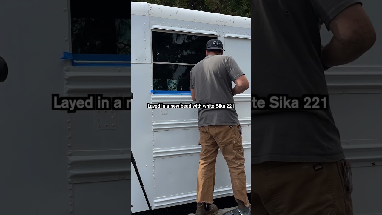 Неизвестные утечки воды на переоборудовании школьных автобусов #skoolieconversion #schoolbus #bus...