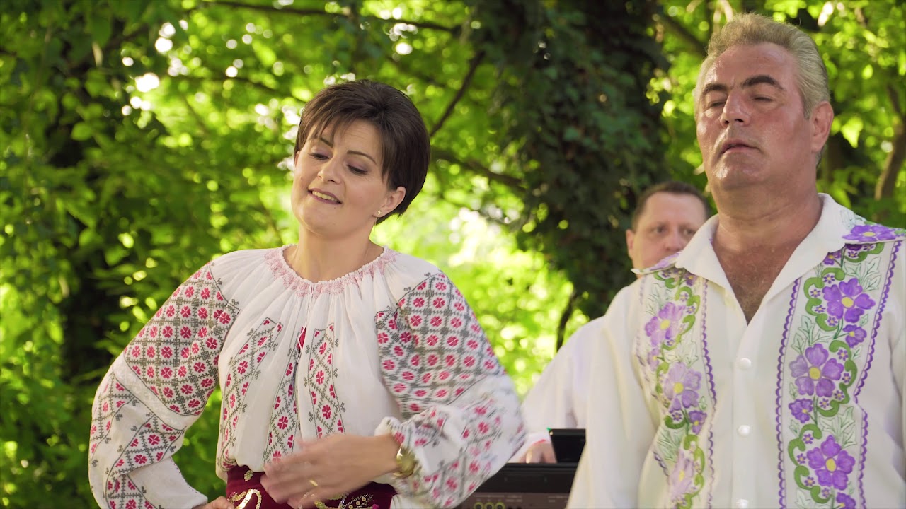 Claudia Volentir, Maria Mercea si Adi Mihai - Asculta lume ce-ti spun