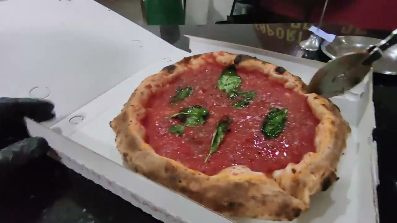 POV - Pizzaiolo in Action (Neapolitan Pizzeria) - Food in Italy  #asmr
