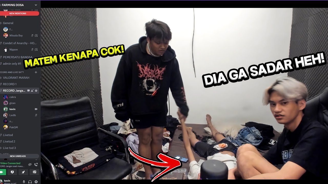 Gw Prank @ChumKevin &@ledib Pura Pura PINGSAN! Bareng Temen Temen Gw!