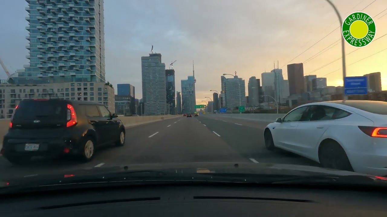 An Evening/Sunset Drive on Toronto's Freeways (Hwy 409-401-DVP-Gardiner Expwy & 427)