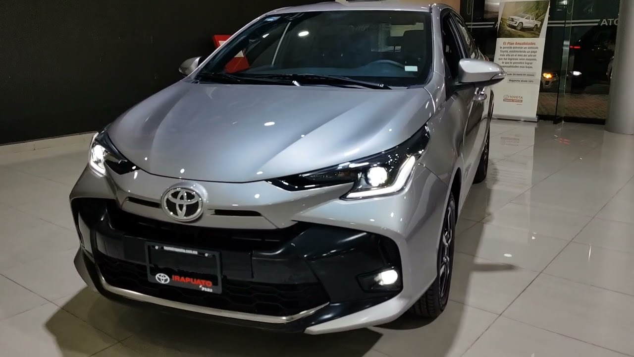 YARIS HB  S  MANUAL 2023 MEXICO