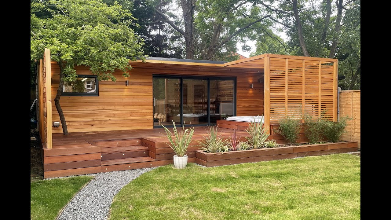 Garden room with hot tub, bar and gym