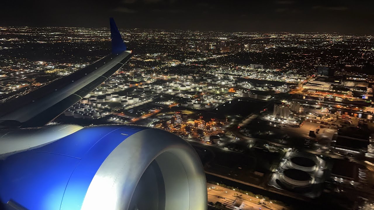 4K | United Airlines Boeing 737 MAX 8 Takeoff From Fort Lauderdale Hollywood International Airport