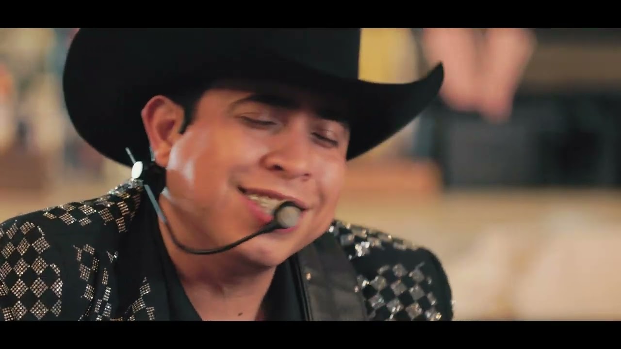 Noel Aragon - Me Bebí Tu Recuerdo (En Vivo)