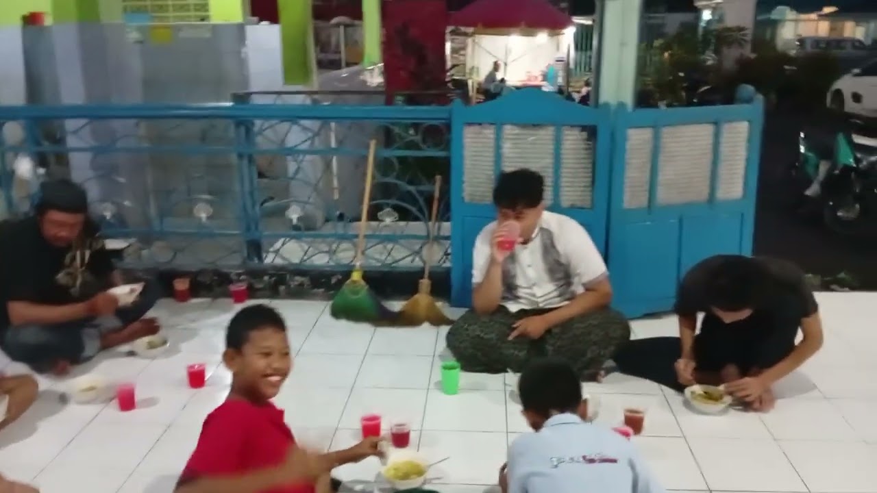 Bukber di Masjid Paromosono PB II Keraton Kasunanan Surakarta Hadiningrat
