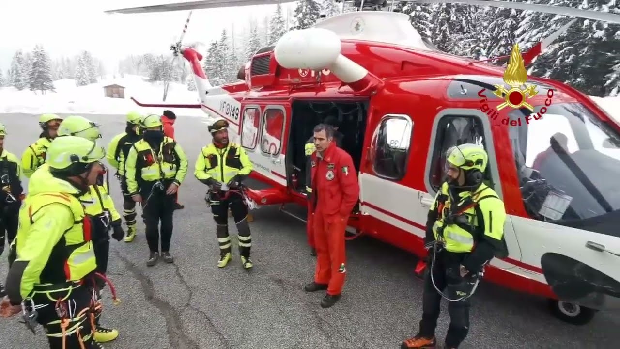 UDINE, PROVE TECNICHE DI SOCCORSO IN ALTA QUOTA PER DRAGO 149 E LA SQUADRA VALANGA DEI VIGILI