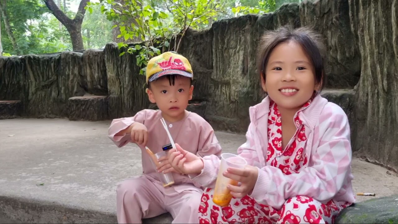 Chuột Được Mẹ Dẫn Đi Sở Thú Coi Ngựa, Chó Sói, Linh Cẩu, Cọp Thích Vá #ngocdieuvlog123#chuotdisothu