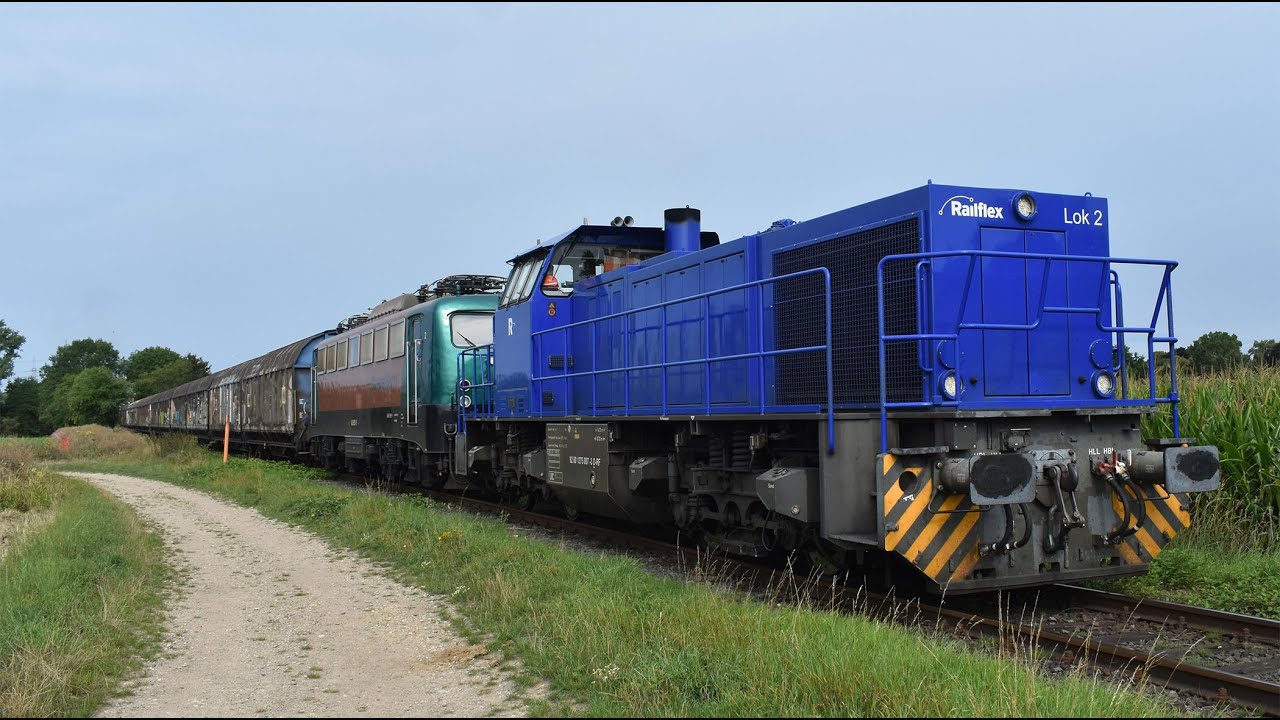 Die Abfahrt des Henkelzug in Langenfeld, mit 140 850 und 275 007 8/8/25