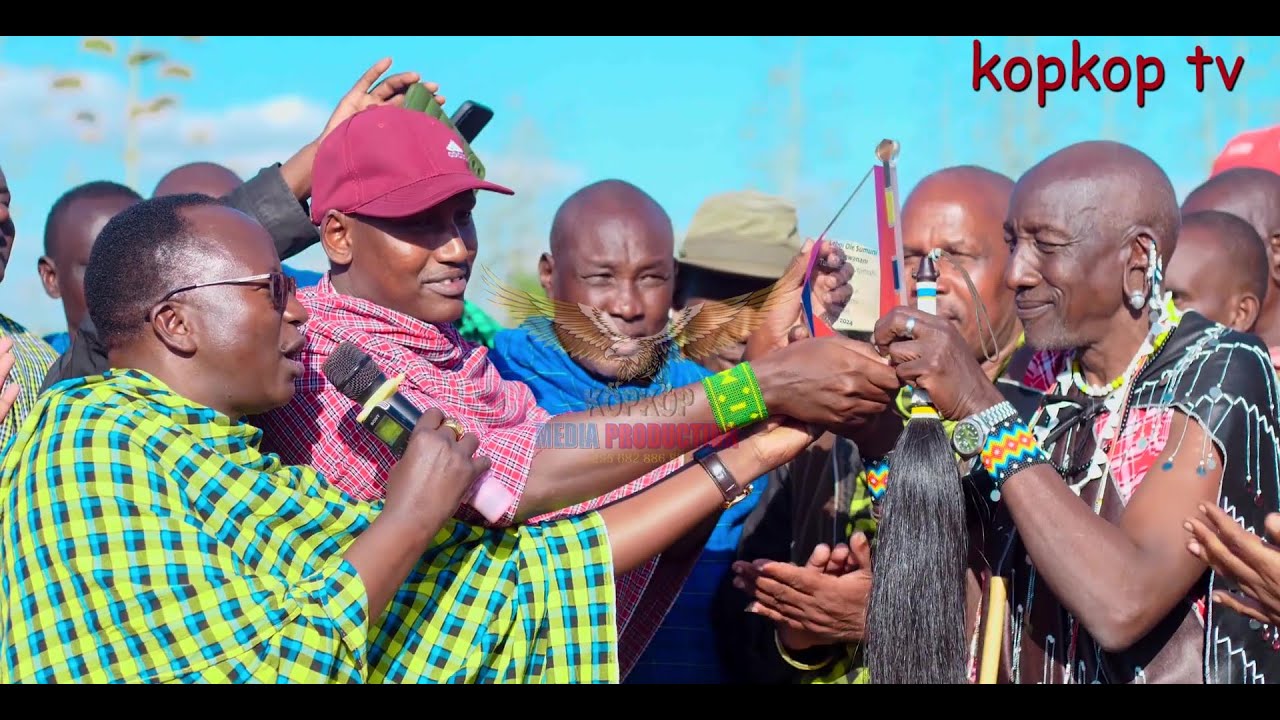 KUSTAAFU KWA ALAIGWANANI OLESUMUNI  APEWA TUZO - MTI MMOJA