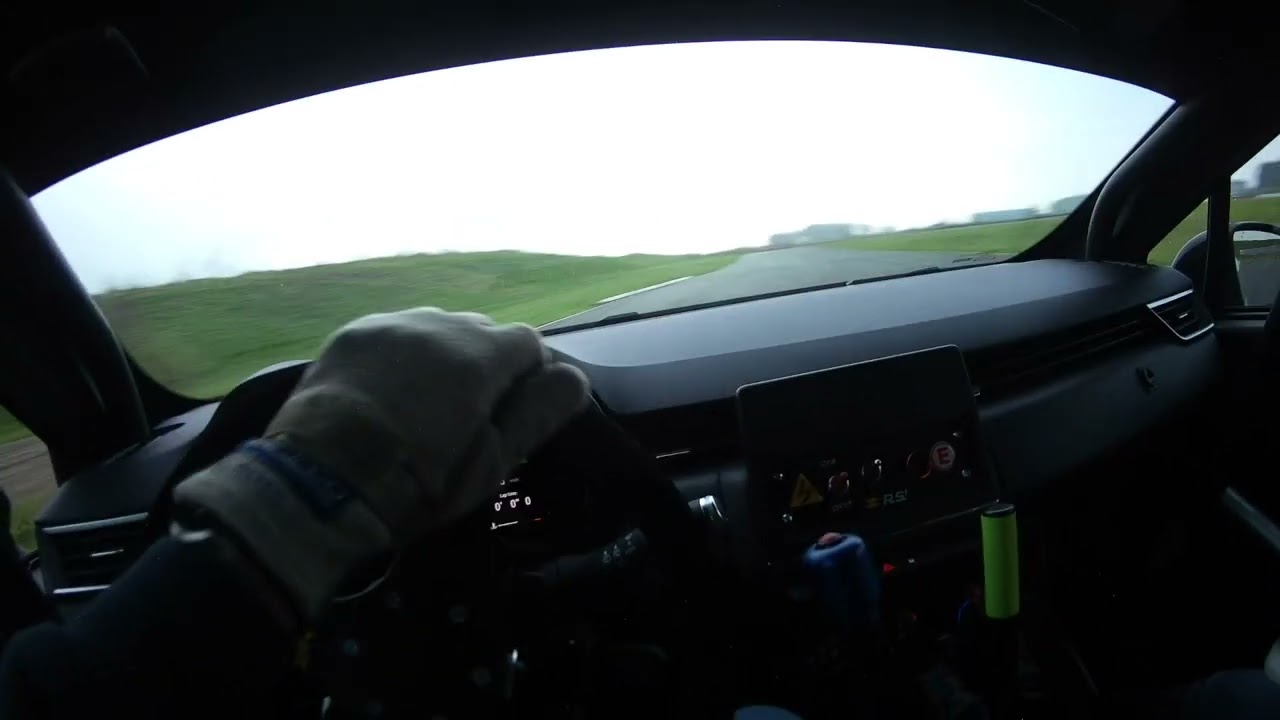 Essai Clio Rally 5 au  circuit d''Abeville le 14 décembre 2024