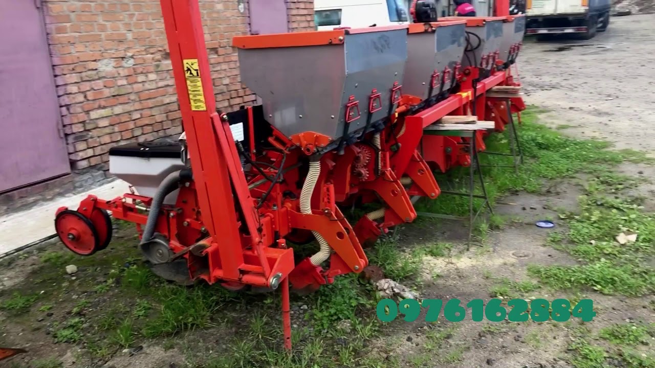 Сеялка точного высева пневматическая KUHN Planter 2 8/70 с удобрениями 2006 + 38 097 616 28 84