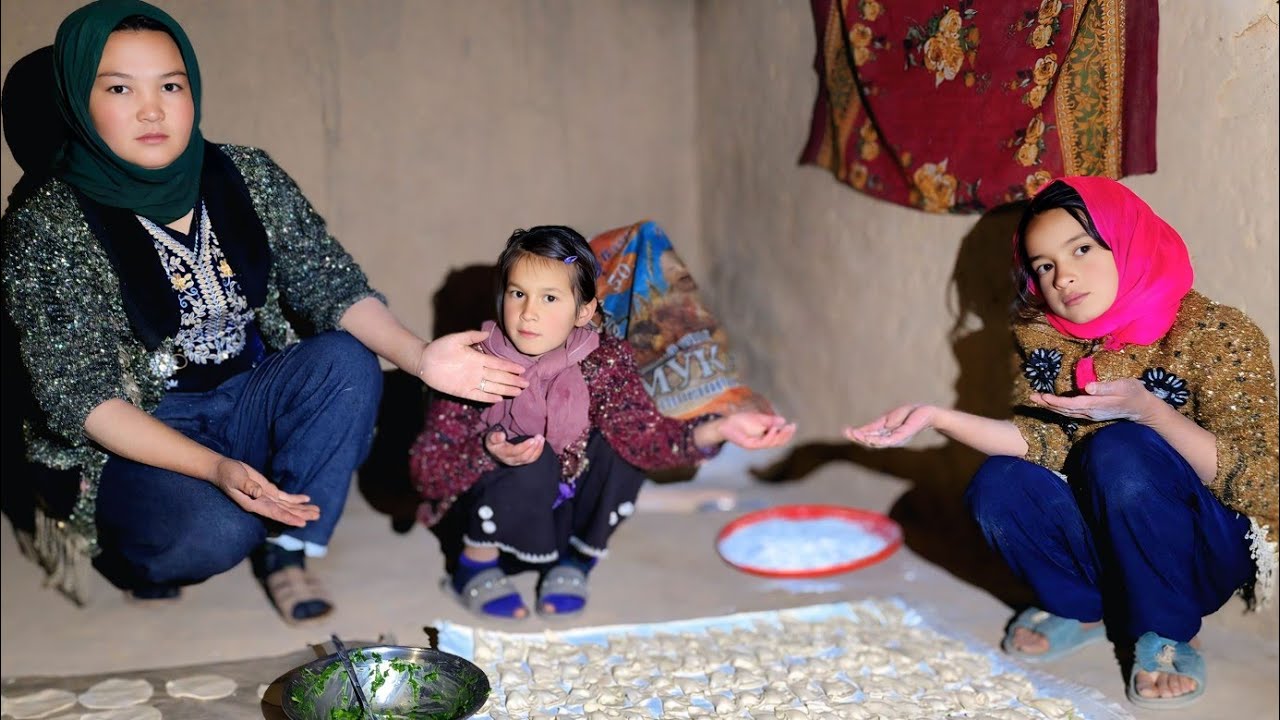 اولین آشپزی فریباجان ولیدا با یک آشگ خوش مزه وای مرسی🍛🍜🍝🍲