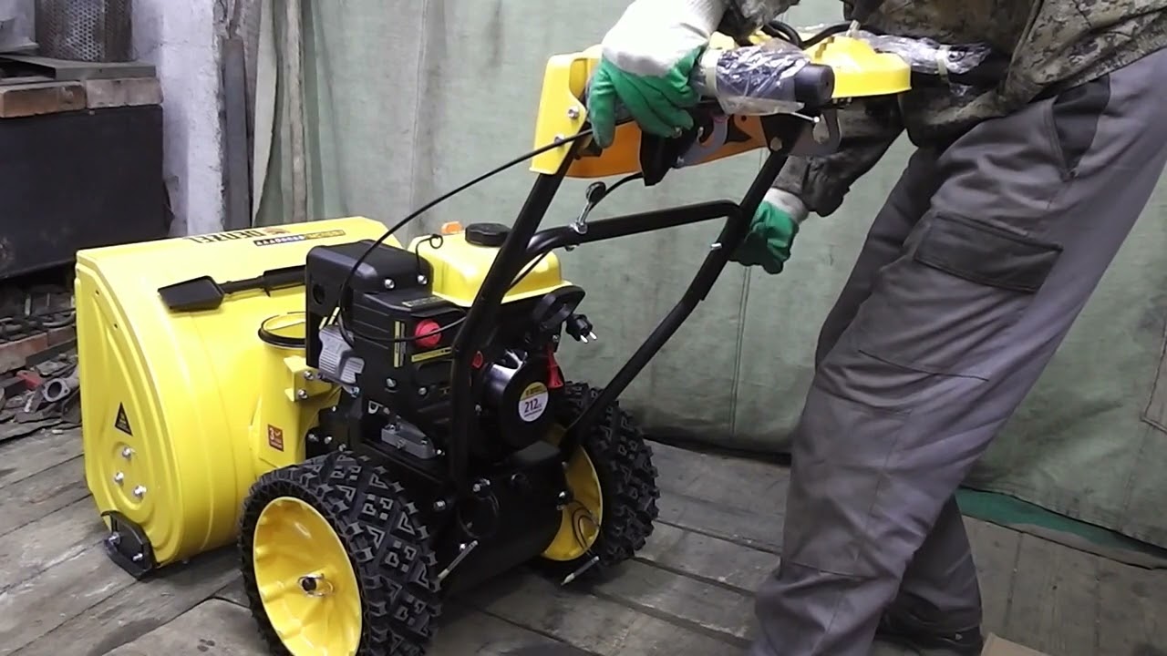 Собираю новый снегоуборщик ДЕНЗЕЛ.Первый выезд.