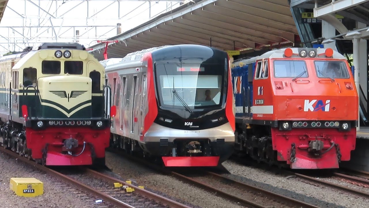 RAMAINYA KERETA API DI JAKARTA EDISI AWAL AGUSTUS 2025 ~ Ada Lokomotif Livery Spesial Kereta Wisata!