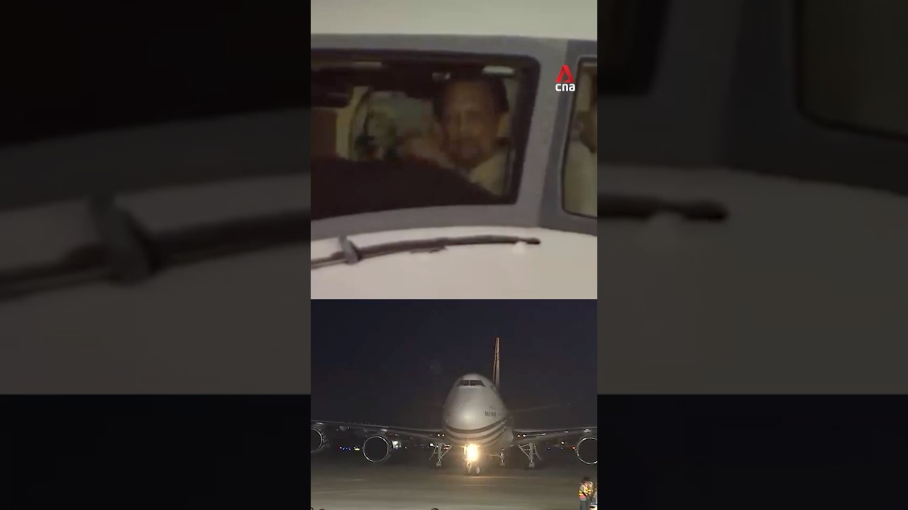 Brunei Sultan flies his own plane to Cebu for ASEAN Summit