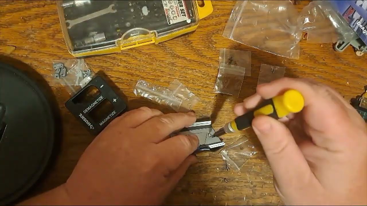 build your own Optimus prime box 14 issue 71 the left arm part 8  coverings part 3