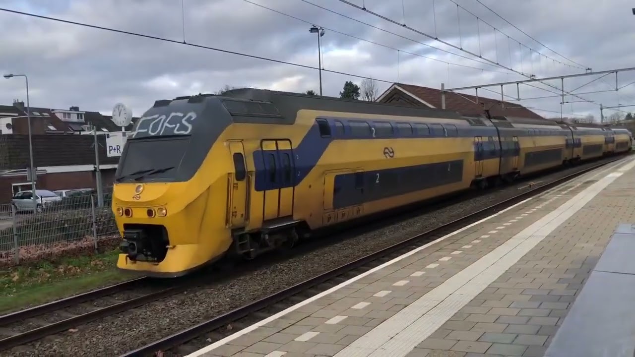 Treinen op station Roermond
