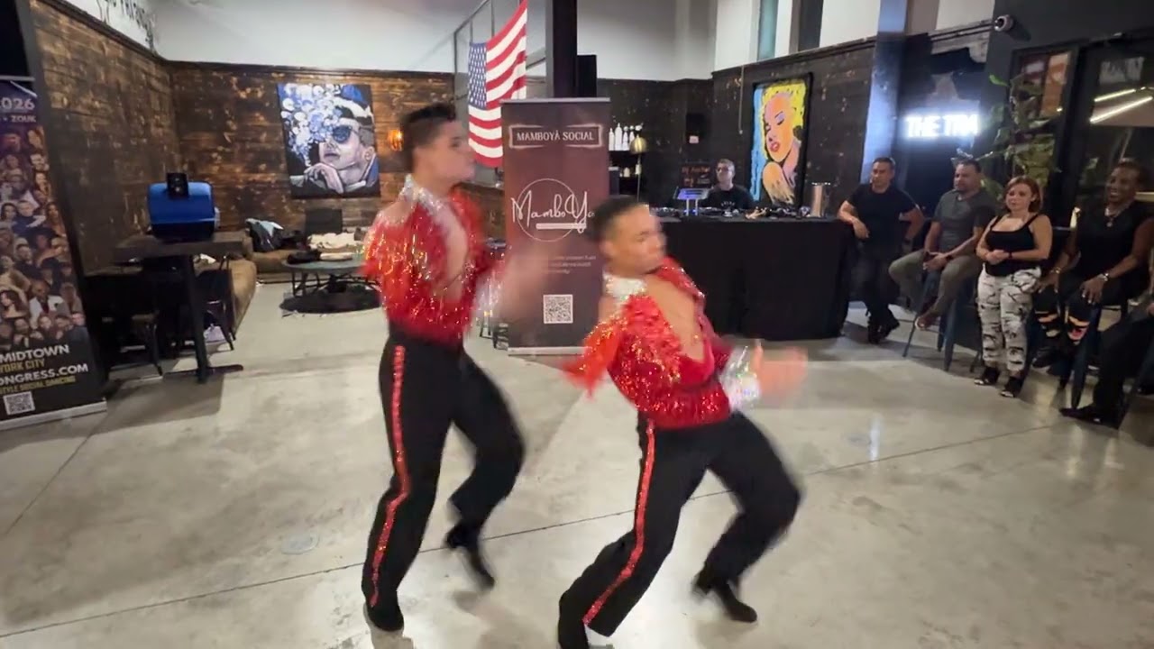 Jorge & Jhoan Show at MamboYá