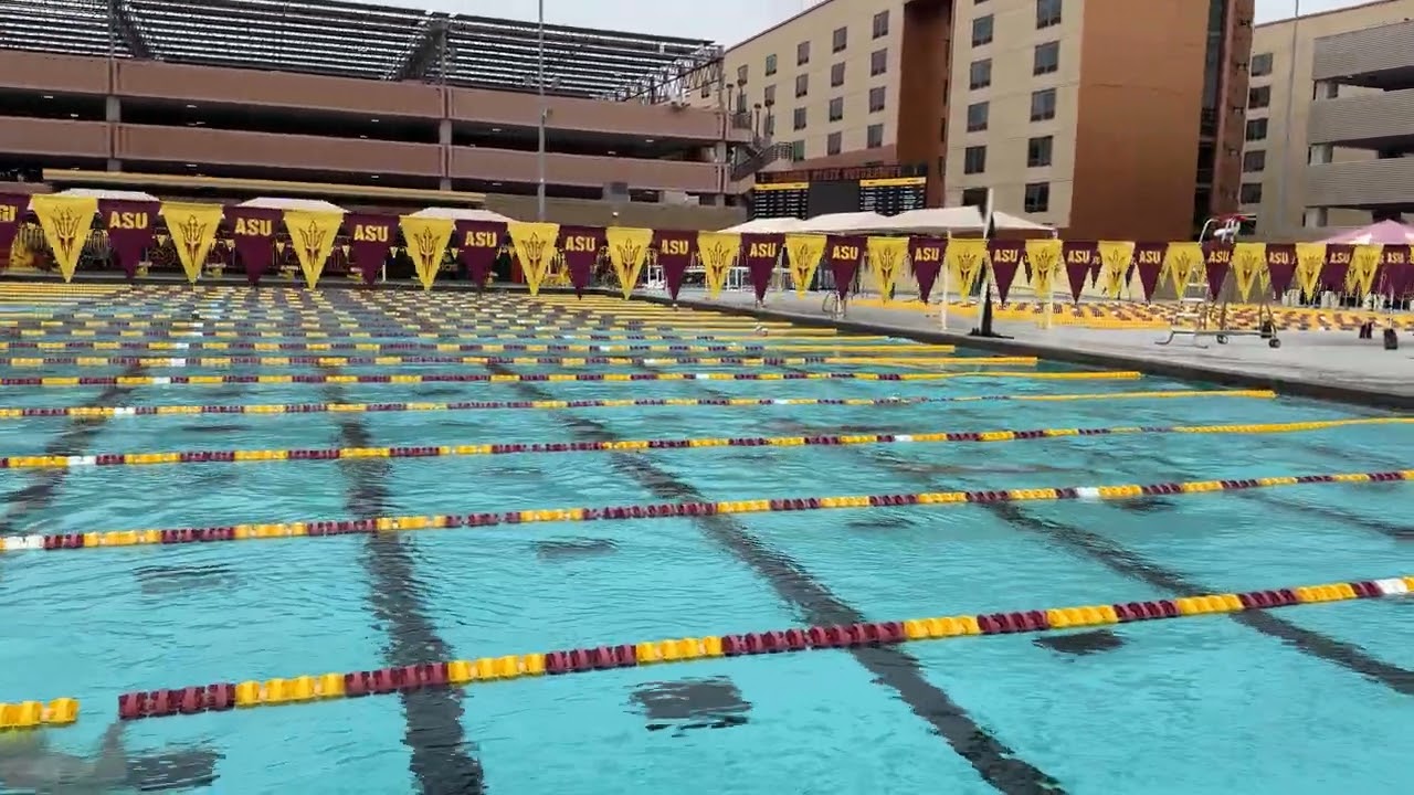 Ryan Held Olivia Smoliga (2 second head start) 50 Freestyle