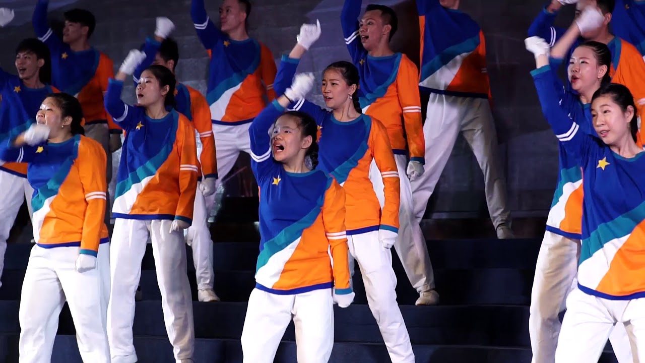 Senam kasih semesta... Judul lagu Fajar Gemilang