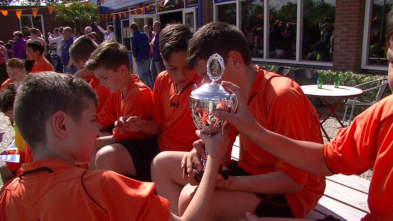 OBS De Singel in de Districtfinale Schoolvoetbal