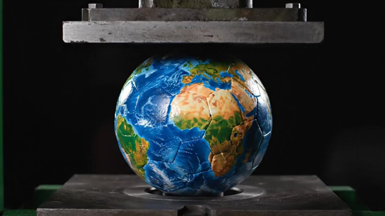 ( Football ) All planets in the solar system are under hydraulic pressure