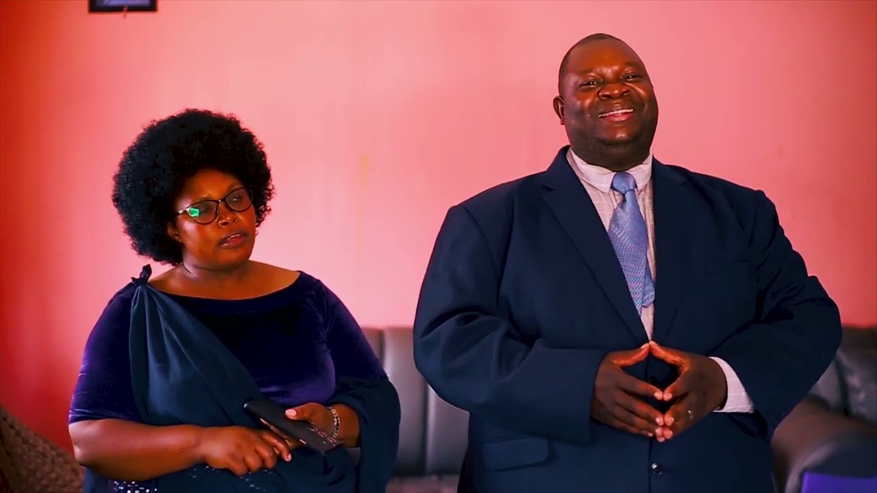 MARIE ROZA - INTRODUCING NEW COUPLE IN TOWN WEDDING