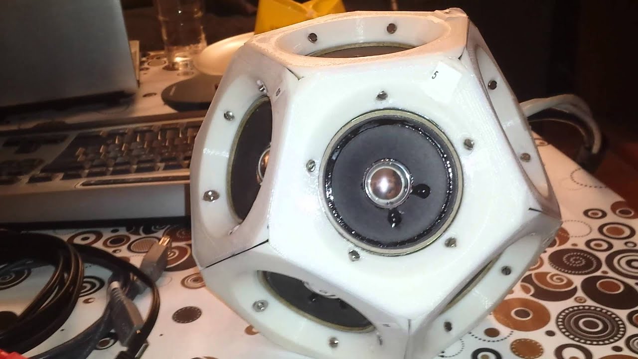 Dodecahedron speaker