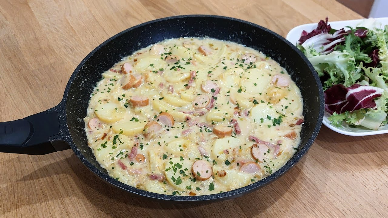 Poêlée de pommes de terre et poireau aux knacks d'Alsace - recette réconfortante et rapide 😍 - n°516