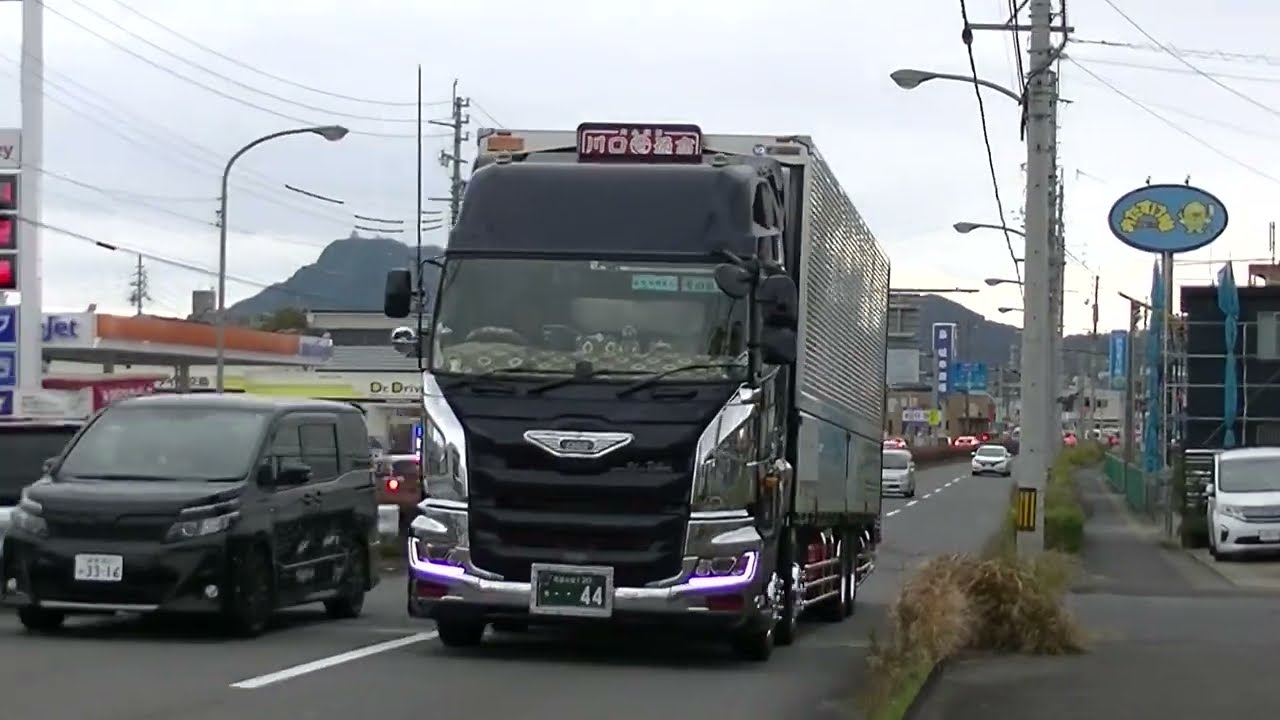 虎鬼船団　チャリティ撮影会２０２２　デコトラ入場④