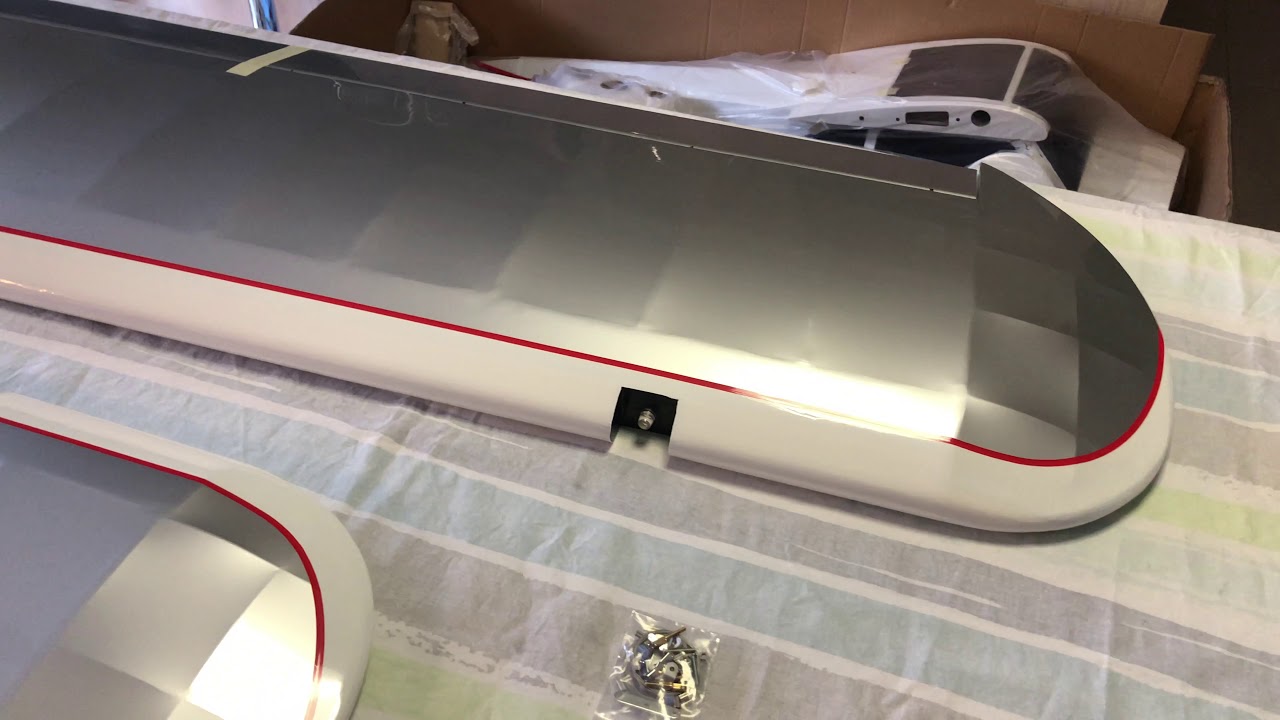 Xcub 60cc hangar 9 build part 2